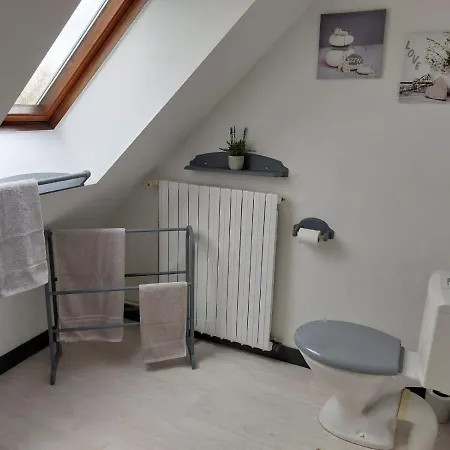 Les Gages Casa de Férias Brece (Mayenne)